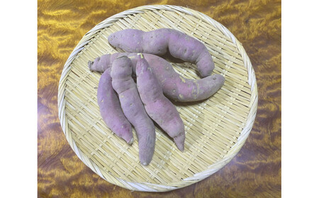 北海道産自然栽培のさつまいも１キロ【なると金時】