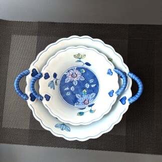 有田焼 華山窯 鉄仙花バスケット（大・小）2個 セット【東洋セラミックス】食器 器 うつわ 鉢 ボウル 手描き 果物入れ バスケット インテリア 2個 セット35000円 A35-355_イメージ2