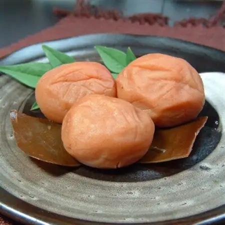 こんぶ梅干し1kg[大玉]3Lサイズ　紀州南高梅(化粧箱入)/紀伊国屋文左衛門本舗(和歌山県日高町)【1218240】