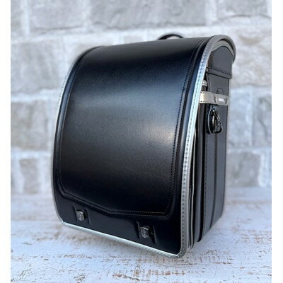 【ふるさと納税】創業1955年 林カバン店オリジナルキューブランドセル(男の子) クロ×シルバーコンビ【1593652】