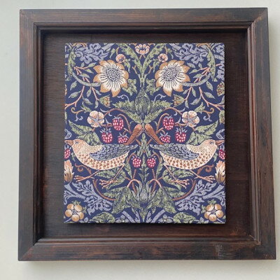 【ふるさと納税】【ウィリアム　モリス】壁掛け　額縁セット　いちご泥棒【1533720】