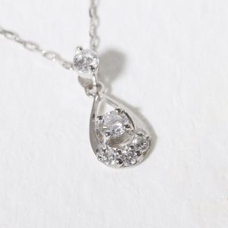 プラチナ　雫ダイヤモンドペンダント　0.10ct　　BQ93