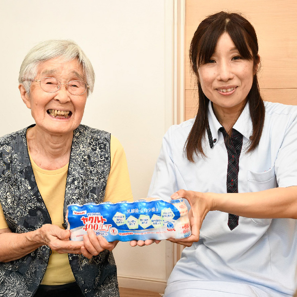神埼市内ヤクルト配達見守り訪問 (4週間)【※お届け後連絡】【ふるさと納税 乳酸菌飲料 ヤクルト 乳酸菌 シロタ株】