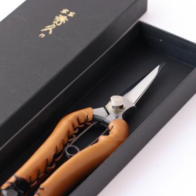 ふるさと納税 三条市 本鍛造剪定芽切鋏 本革 T17C(ハサミポーチR4付) 宗家秀久 [外山刃物]【048S007】 |  | 02