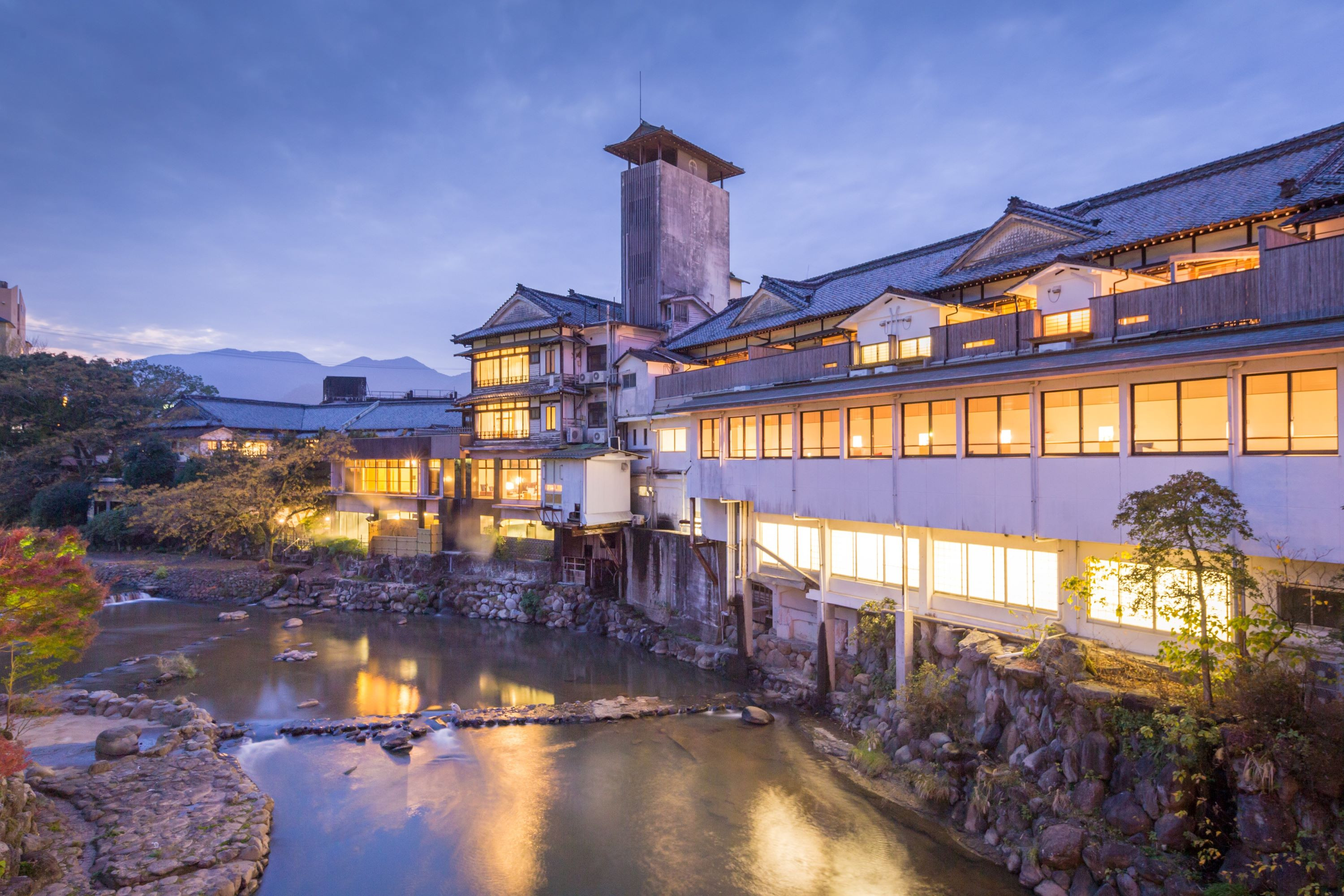 
            嬉野温泉 和多屋別荘 宿泊・食事券(1万円×3枚)
          