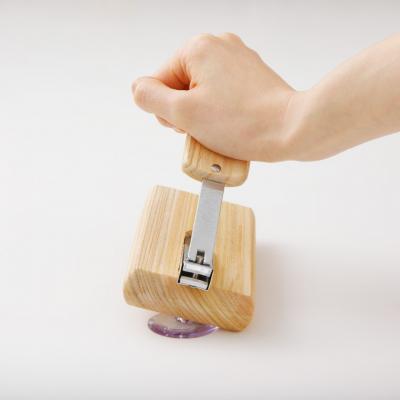 ふるさと納税 関市 らくらく台付き爪切り3 |  | 02