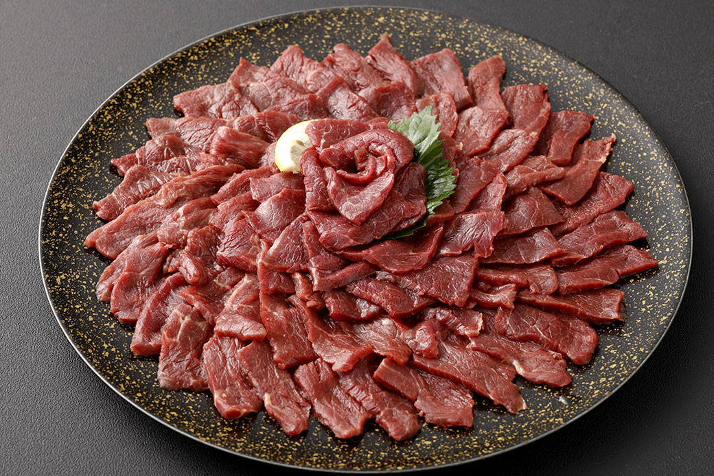 
            【フジチク ふじ馬刺し】カット不要！切れてる馬刺し！50g×8人前 計400g タレ・生姜付き 馬刺し 馬肉 馬 お肉 肉 熊本県 水上村 冷凍
          