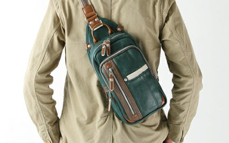 ボディバッグ YVQ-5985（G）＜グリーン＞