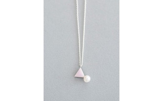ネックレス  パール付き 三角 七宝 | ネックレス パール necklace ポイントネックレス ピンク アクセサリー 七宝 七宝焼き ジュエリー 上品 レディース 装飾 クリスマス 入学祝い 結婚記念日 記念日 お祝い 誕生日 ギフト 作家 作品 手づくり Kenichi Kondo 埼玉県 北本市