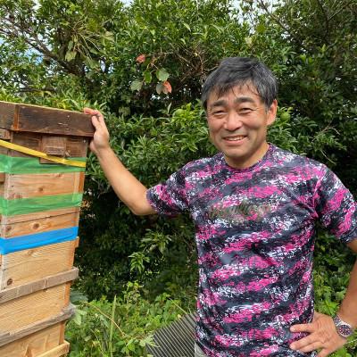 ふるさと納税 津和野町 津和野の木や花の蜜を集めた天然百花蜜「里山の雫」(315g×1瓶) |  | 02