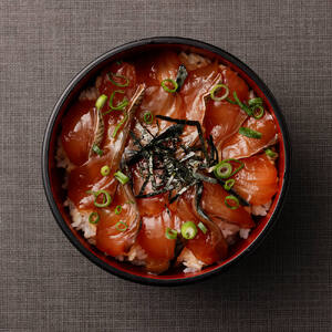 6回定期便：旬のお魚漬け丼セット100g×4P（魚種1種類おまかせ）2400g 【J00033】