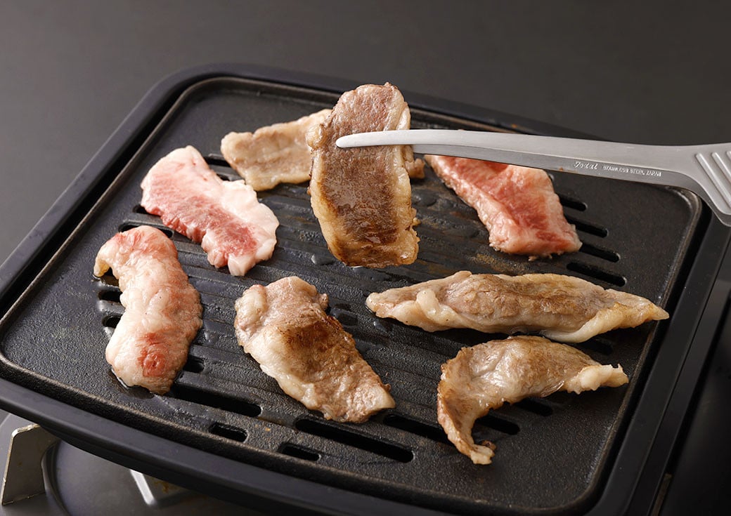 くまもと黒毛和牛 プレミアム和王 焼肉用（バラもしくは肩ロース） 計約600g（約300g×2）