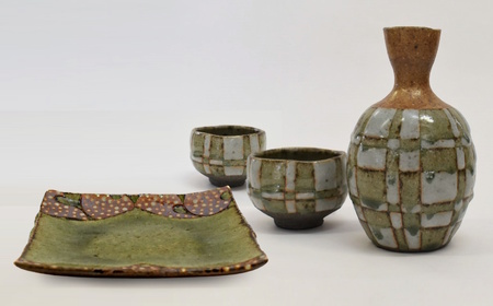 釉彩晩酌セット 和食器 徳利 お猪口 2個 小角皿 1枚 陶芸品《受注制作》銚子 お猪口 晩酌 日本酒 おすすめ おしゃれ モダン 陶芸 手作り 食器 陶器 陶芸作家