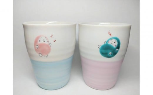 ペアフリーカップ だるまちゃん 九谷焼 雑貨 日用品 食器 グラス マグカップ テーブルウェア 九谷焼 ペア フリーカップ だるま 和風 伝統 工芸 家庭用 食卓 インテリア 飲み物用 石川 金沢 北陸 復興支援 復興応援