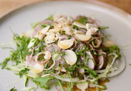 高知県産　天然ブリの藁焼きタタキ3P