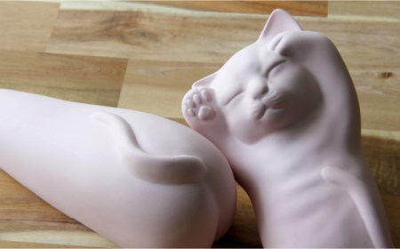【美濃焼】くつ乾かす ネコちゃん 『ピンク』【丸健製陶】 雑貨 靴 除湿 消臭 抗菌  [TAY006]