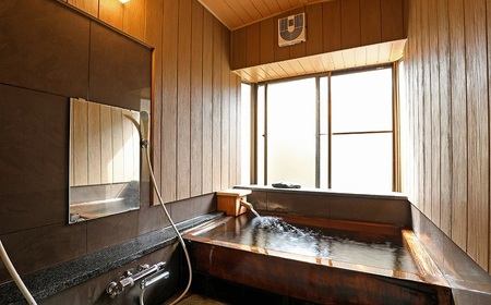 【令和5年産 コシヒカリ(精米) 10kg×ますや旅館】 旬の特産品と宿泊利用券セット