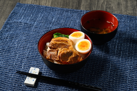 豚肉の甘露煮（肩ロース）3食入 ～茨城県の銘柄豚『常陸の輝き』使用～ 【古河ブランド認証品】 | 豚の甘露煮 ぶた ブタ 甘露煮 かんろに カンロニ 甘い ご飯のお供 贈答 ギフト 茨城県 古河市 _