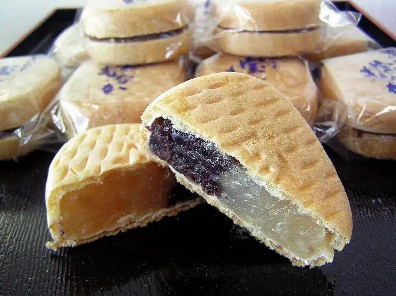 もなか 白あんと黒あんの二色 宝もなか 10個