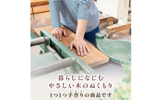 木製の鏡餅 箱付き かがみ餅 鏡餅 木 木の鏡餅 木製 お正月 置物 置き物 雑貨 オブジェ 贈答 贈り物 ギフト 飾り インテリア 手作り ハンドメイド 季節商品 冬 木材 高知県 須崎 OL013