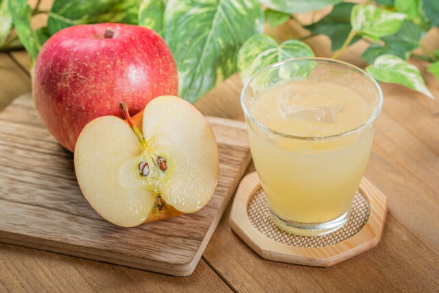 【ふるさと納税】選べる！果汁100％ 贅沢ジュースセット♪ 長野県産 りんご・桃・ぶどう ≪化粧箱入り 贈答用にもおすすめ≫ | ジュース りんごジュース 桃ジュース ぶどうジュース メルロー シャルドネ 農林水産大臣賞 セット 信濃ワイン アルプス 飲み比べ 塩尻市 長野県