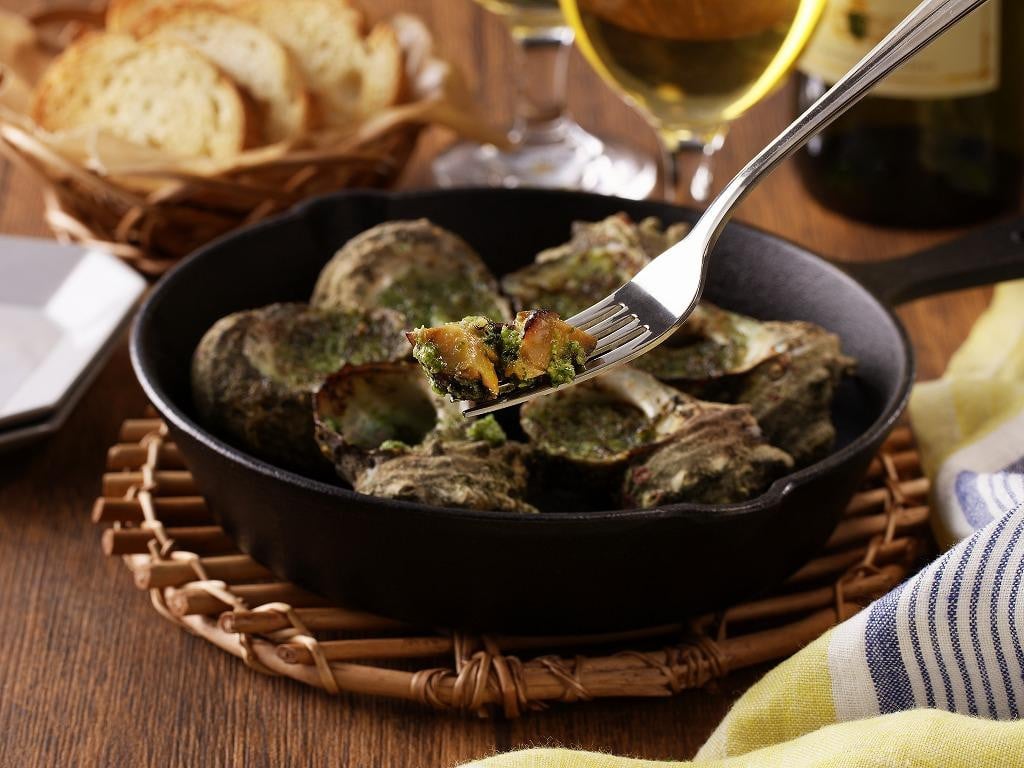 
                  サザエのブルゴーニュ風(6個入り)　フランス料理 さざえ 蠑螺 日本海 京都 丹後 贈り物 ギフト プレゼント お祝い フレンチ ふるさと納税　　AN00079
                