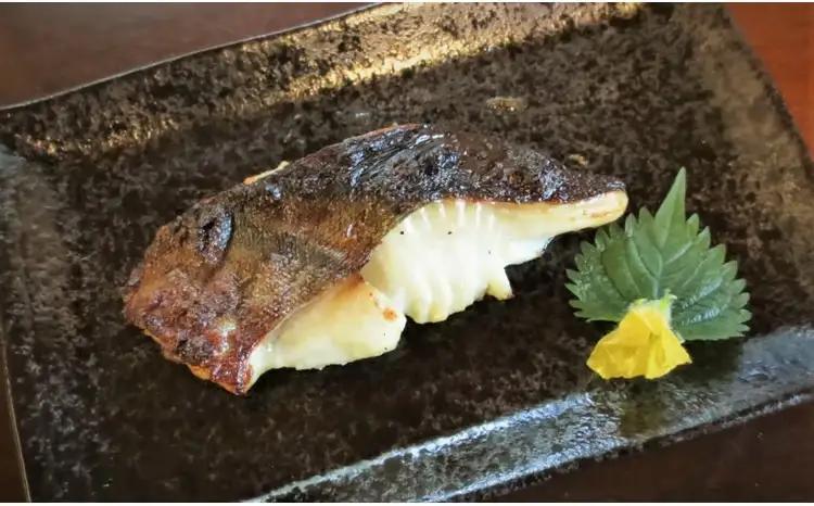 銀むつ メロ 西京漬け 骨取り 5種 5枚 詰め合わせ 銀むつ（メロ）銀鱈 本鰆 プレミアム銀鮭 銀ヒラス 銀鱈西京焼き 西京焼き 新・極盛 漬け魚 漬魚 西京味噌 西京味噌漬け 魚 焼き魚 切身