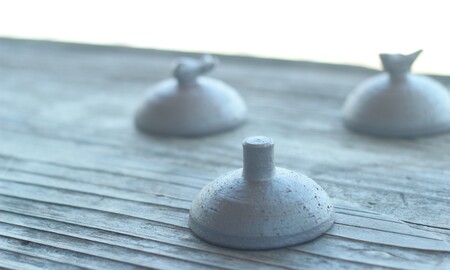 どんぐり の 塩壷 と 塩さじ セット （ 天日海塩 土佐 の塩丸（青丸）2袋付き）［1617］