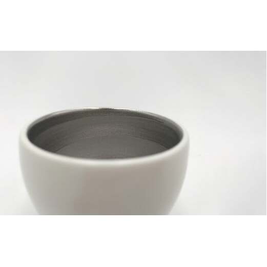 有田焼 輝くシリーズ スタイリッシュ！ ぐい呑み ペアセット ゴールド&プラチナ【上福窯】食器 器 うつわ 和モダン 酒器 ぐいのみ おちょこ ペア 2個 セット 35000円 A35-687_イメー