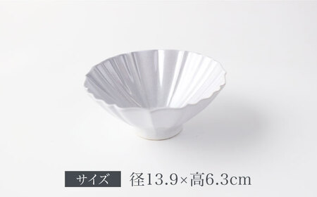 【美濃焼】ロータス 平碗 ２色ペアセット ホワイトパール×ピンクパール【一洋陶園】うつわ 碗 ペア[MFQ033]