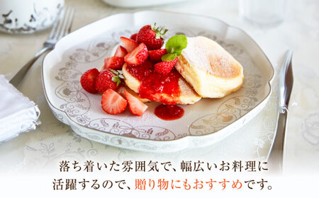 【有田焼】【其泉】ゆいからくさ 24.5cm プレート 白金 2点 / 佐賀県 / 株式会社賞美堂本店 [41APAQ024]