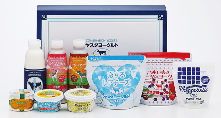 【3年連続最高金賞】ヤスダヨーグルト 新発見セット 化粧箱 搾りたて こだわり生乳 濃厚 飲むヨーグルト のむよーぐると ヨーグルト レアチーズ カフェオレ ミルクティー クリームチーズ フロマージュ