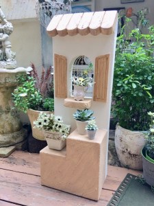 ガーデニング 雑貨 メルヘンカラーのお家塀＜Moon Rabbit＞