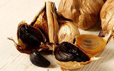 しらさぎファームの 黒にんにく 400g / にんにく ニンニク 国産 くろにんにく 200g×2パック 400g 免疫力 疲労回復 1日1粒 熊本県 菊陽町【白鷺電気工業株式会社】[BHBE001]