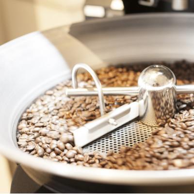 ふるさと納税 吹田市 【スペシャルティコーヒー豆】コリナブレンド&店舗おすすめコーヒー豆を各100g(豆のまま) |  | 02