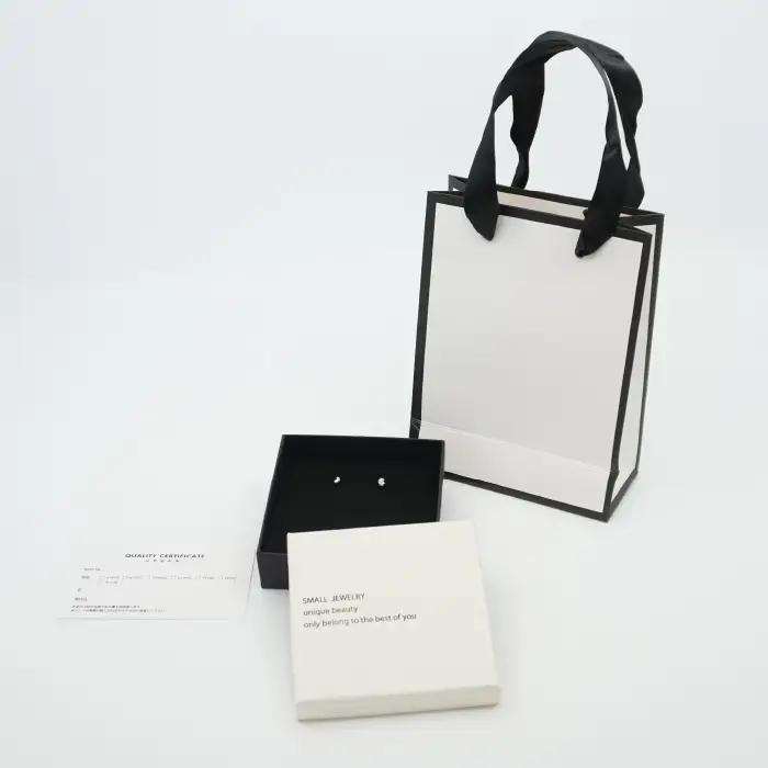 K18　ハート型ピアス　4ミリ　110959 SWAE005