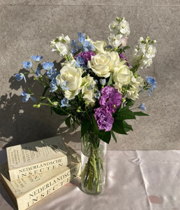 お楽しみ！ 4週連続 お届け お花 の 定期便 「Large」 |  花 ブーケ タイプ 高さ35-40cm 本数12-17本 