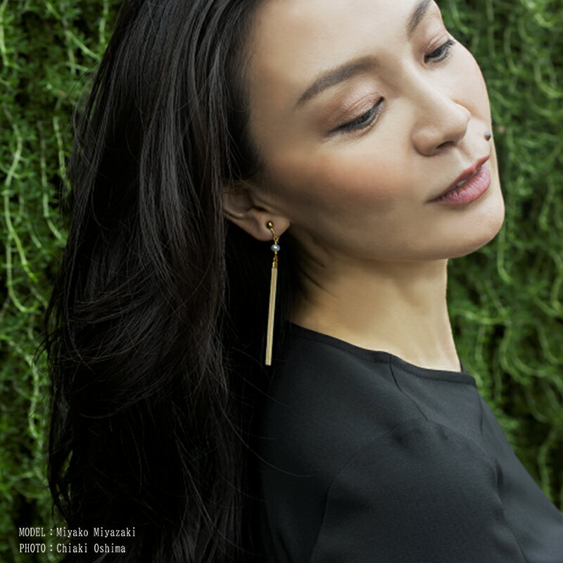 【ふるさと納税】イヤリング ピアス ジュエリー jewelry アクセサリー レディース 熊本 阿蘇小国杉 小国杉 工芸品 木製 K18 樹脂パーツ 淡水パール ニッケルフリー素材使用 ギフト プレゼント ジュエリーケース付 Ogunist KALCANO ichi-いち 送料無料【地場産品：類型3】