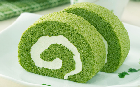 【熟練のパティシエが作る】至高の抹茶ロールケーキ 2本入り / 佐賀県 / シェ・ヤマモト [41AAAE003]