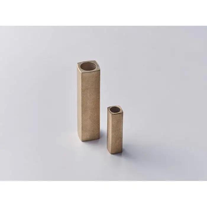 機能的な工業部品に 花のうつわ としての美しさを（Bush of copper / Square 35）