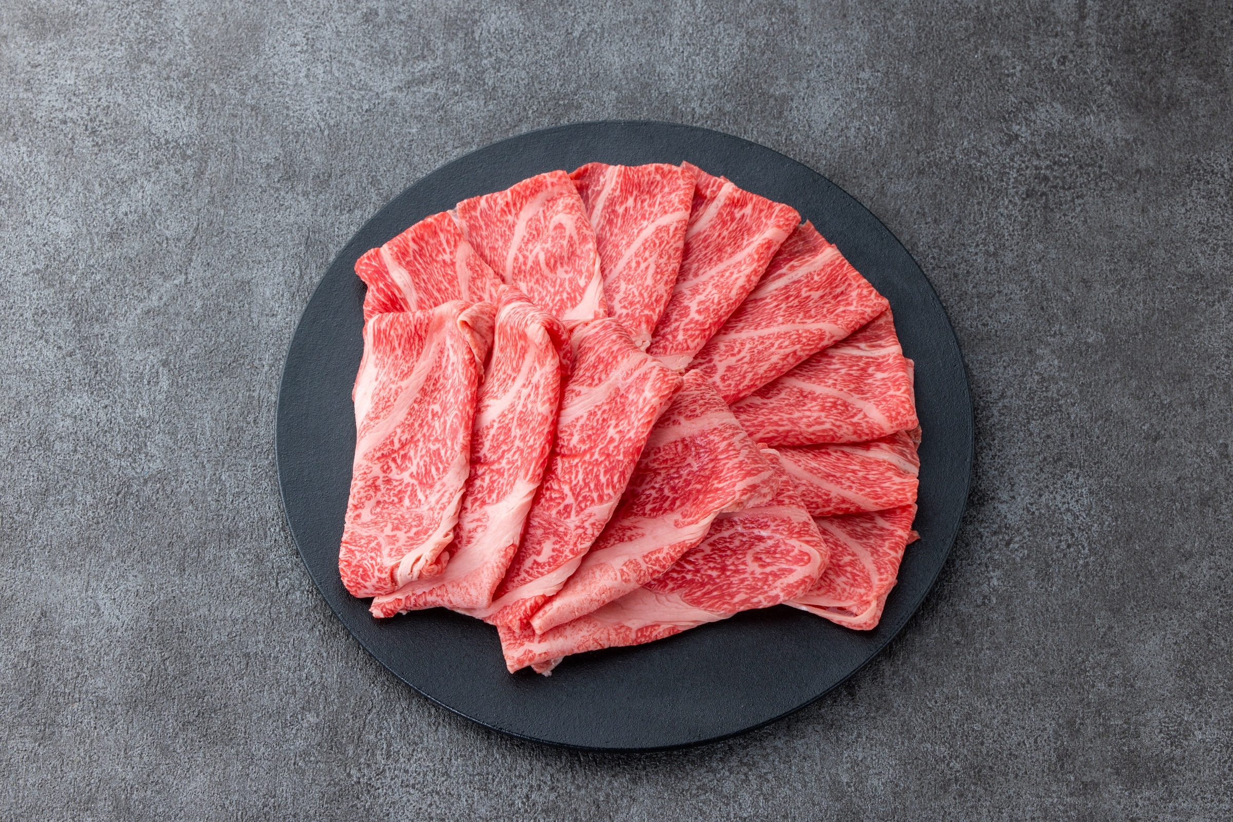 
            鳥取和牛 肩ロースしゃぶしゃぶすき焼き 2kg
          