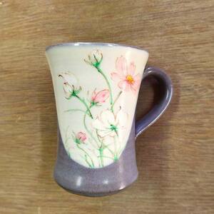 北海道から手描きコスモスのマグカップ