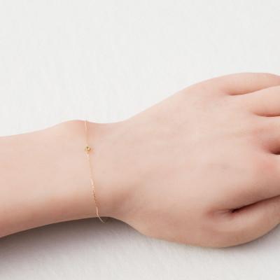 ふるさと納税 大津市 【K10 ペリドットブレスレット】8月誕生石 毎日輝く 天然石ジュエリー 10金 イエローゴールド |  | 01