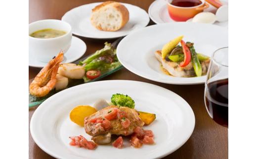 【Panier de légumes】《ディナー》コース A <ペアチケット>（ぐるなびセレクション） ぐるなび 食事券 チケット ディナー ペア コース コース料理 2名 贅沢 フレンチ 野菜 肉 魚 旬の食材 記念日 誕生日 ご飯 東京 新宿 0025-003-S05