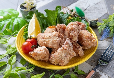 中津からあげ イロトリドリ 彩鶏々 骨なしミックス 1kg 家庭調理 中津からあげ 唐揚げ からあげ から揚げ 弁当 おかず お惣菜 おつまみ 大分県 中津市