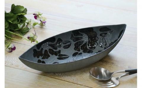 【伊万里焼】パスタ皿 カレー皿 絞り花船形鉢 032-H1664