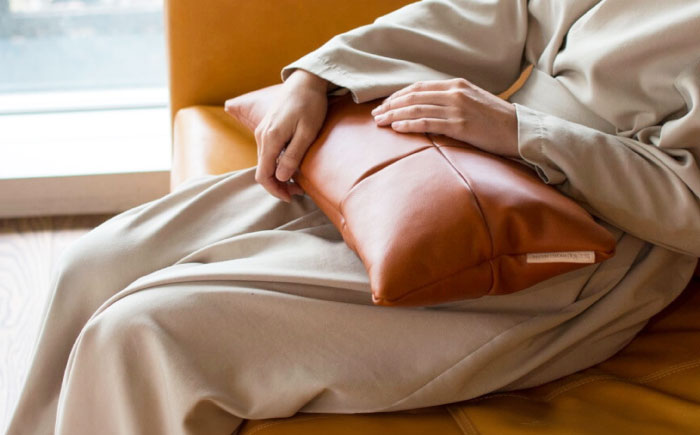 クッション MS#113（ブラック）PAW CUSHION （パウクッション）ナチュラルレザー製 クッション ソファー レザー 革 ファニチャー 家具 いす 椅子 人気 おすすめ 広島県福山市/株式会