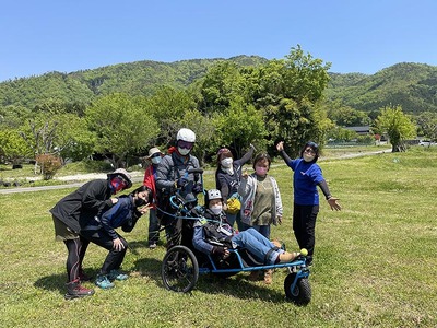 パラグライダー 体験 バギーハーネスで安心 タンデムフライトコース