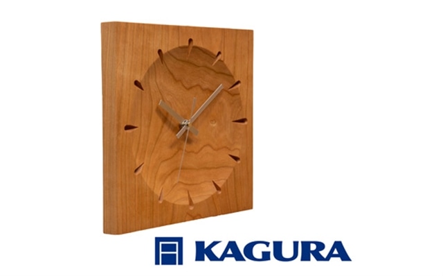 家具蔵 KAGURA 時計 ソアレ角 チェリー材 セイコークロック社製スイープムーブメント 掛け時計 天然木 茨城県 静音 おしゃれ 壁掛け時計 軽量 壁時計 北欧 シンプル 大きい アナログ オシャレ 木目調 チェリー無垢材 オイル仕上げ 【（株）アイダ】【ho1330】