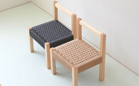 対馬ヒノキ の キッズチェア （ ブラック ）《対馬市》【家具製作所kiiro】 チェア 椅子 家具 ヒノキ [WAL013] コダワリ家具・椅子・チェア こだわり家具・椅子・チェア おすすめ家具・椅